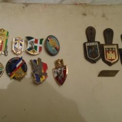 LOT insignes militaires