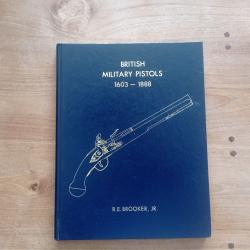 Livre British military pistols 1603-1888 brooker