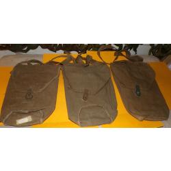 LOT DE 3 ETUIS DE M.A.G EN TISSU DE L'ARMEE ITALIENNE  , BON ETAT VOIR PHOTOS . POUR TOUT RENSEIGNEM