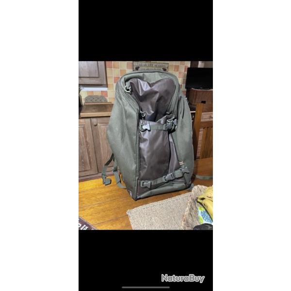 Sac  dos Beretta grand Ibex 50 + 40l servi 1 fois. Porte gibier. Porte carabine Etc.