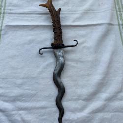 Couteau Kriss indonésien