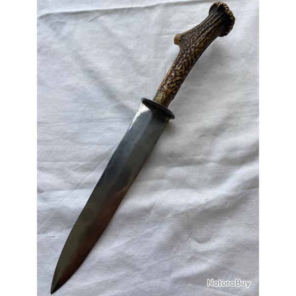 Couteau /dague de chasse manche bois de chevreuil