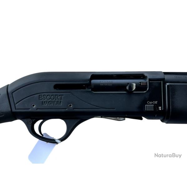 Semi-auto Hatsan "Escort Magnum Synthetique" Cal 12/76, mise  prix 1, sans rserve. Occasion