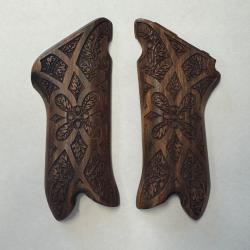 Plaquette luger p08 neuf gravé feuille de chêne en bois noyer