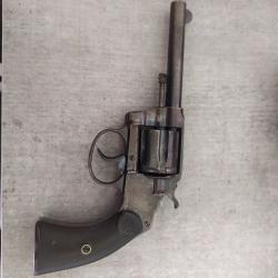 Colt new police  32s&w tardif poinçon VP en l'état.