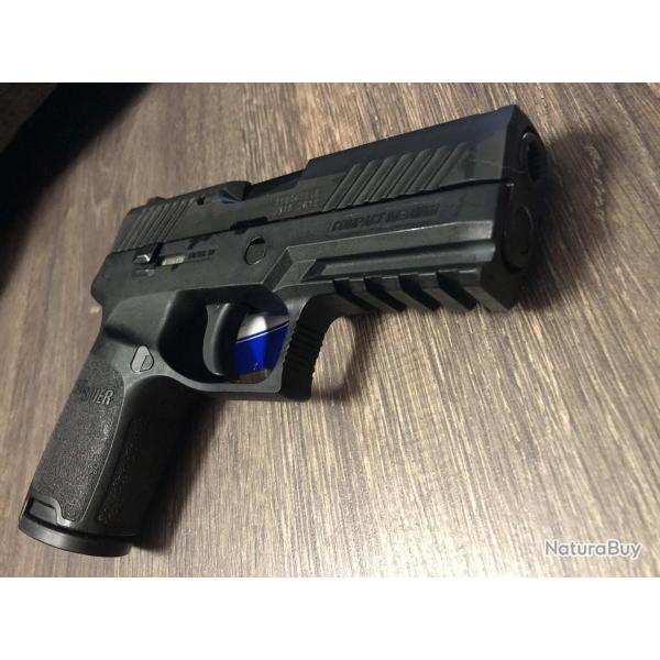 Sig sauer P320 "Compact", 9x19, pistolet semi automatique.