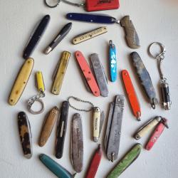 lot de 26 petits canifs pulicitaire et autre