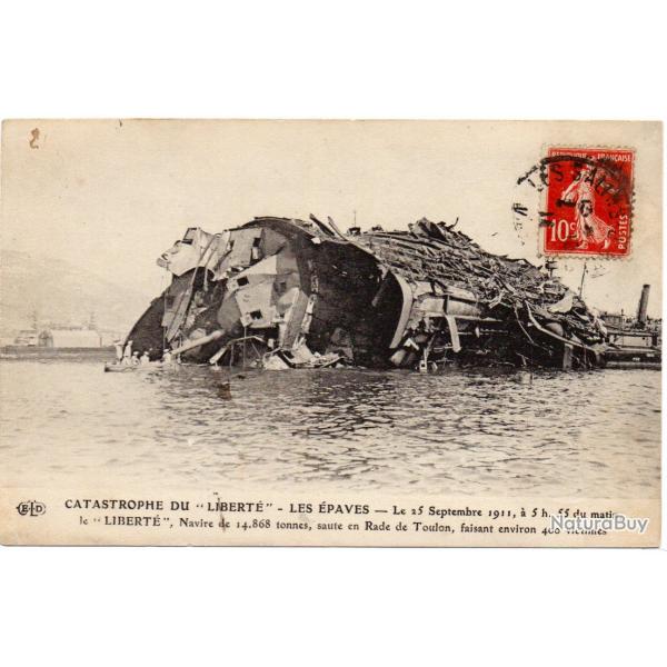 CPA - Marine Militaire -CATASTROPHE DU CUIRASSE LIBERTE EN 1911 LES EPAVES  N1585