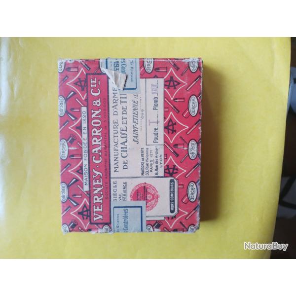 vieille boite rouge  cal 12 VERNEY.CARRON poudre T plomb de 9 pour collection