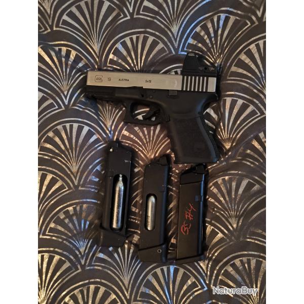 Glock 19