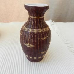 petit vase chinois en porcelaine tressé bambou.