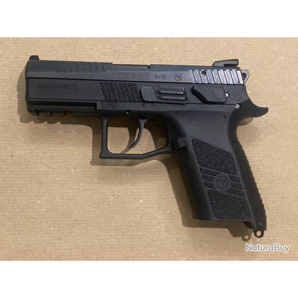 pistolet CZ P-07 calibre 9 para  dernire pice !!!