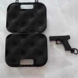 porte cle Glock 17 gen 3 - noire + boite