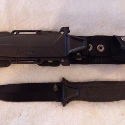 Couteau fixe Strongarm Gerber Noir Survie Combat lame fixe
