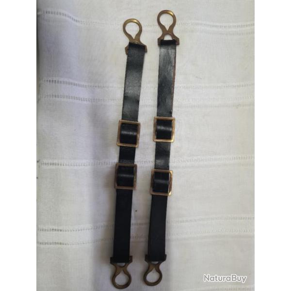 Lot de 2 Jugulaires laiton de casque Allemand a pointe en reproduction    A25