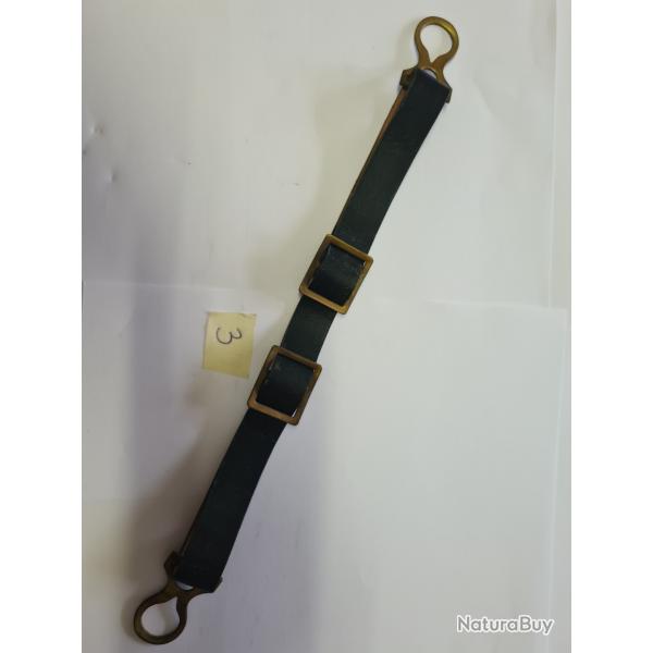 Jugulaire laiton de casque Allemand a pointe en reproduction    A25.1
