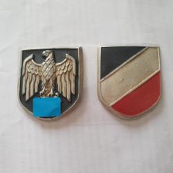Paire d'insignes métalliques casque tropical Allemand ww2 en reproduction  A25.1