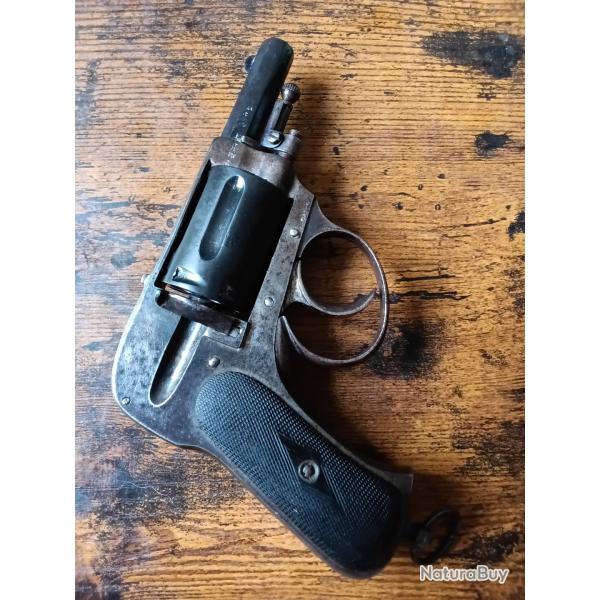 Robuste revolver type Le Colonial