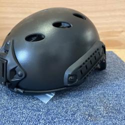 Enchère 1 Casque Fast airsoft FMA numéro 3