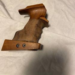 vends  crosse STEYR pour  LP2 LP10 LP5 taille 1  (XL)
