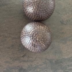 Anciennes boules de jeu cloutées - bel état - vintage collection