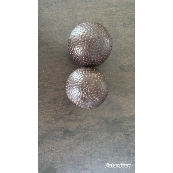 Anciennes boules de jeu cloutes - bel tat - vintage collection