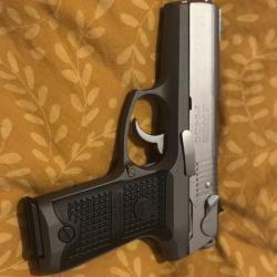 Pistolet Tiger p94dc