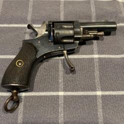 Revolver 22 Short