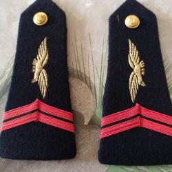1 jeu d epaulette armée de l'Air caporal Avec attache