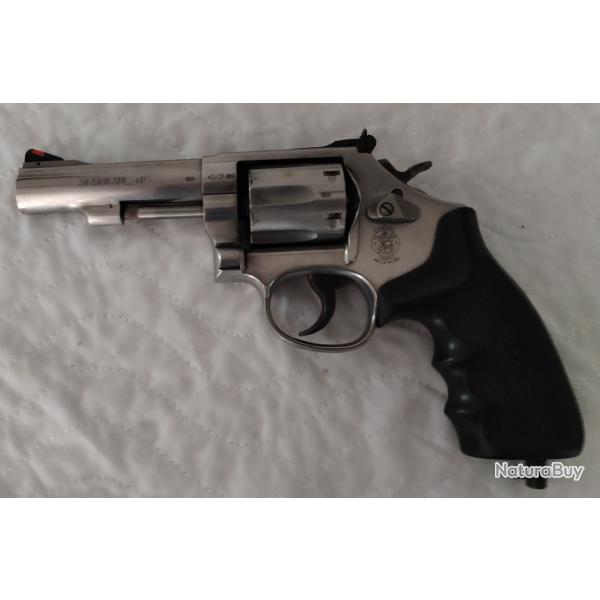 VENDS 38 SPECIAL SMITH EWESSON