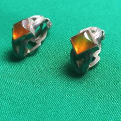 jolie paire de boucle d oreille  monté en CLIP  ancien modèle 1920 / 1930