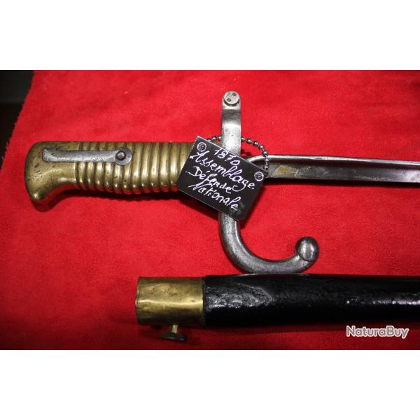 Baionnette  DEFENSE NATIONALE   montage   poigne chassepot...lame douille  1847