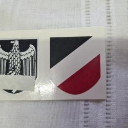 Paire de décalcomanies pour casque Allemand WW2   ( a tremper dans l'eau ) A25.3