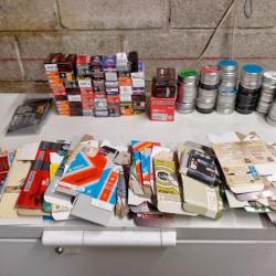 énorme  lot de boites tout modéles VIDES