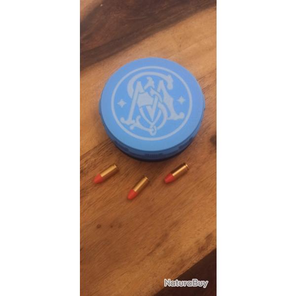 Bote  munitions 9mm Smith & Wesson, trs robuste, couvercle  vis.