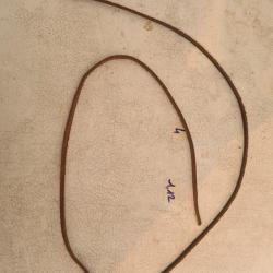1  lacet cuir pour étui de colt ou couteau US    A25.3  1,12 m