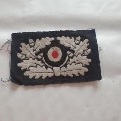 Feuille de  chêne panzer  Allemand WW2 ORIGINAL   A25.111