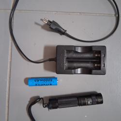 Lampe torche Fenix E35 + batterie + chargeur