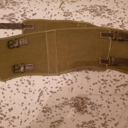 Paire de guêtres WH Allemande WW2 en reproduction verte et cuir marron   A25.1