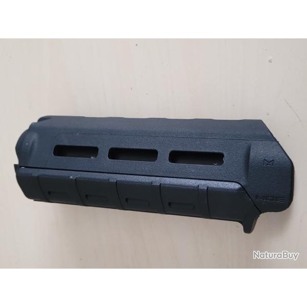 Garde main magpul MOE