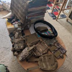 Multiples accessoires Airsoft, Sac, poutch, ceinture, holster, plaque pectorale
