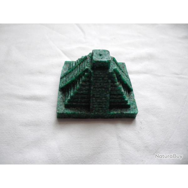 La pyramide de Kukulcn, galement appele El Castillo