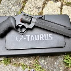 Revolver TAURUS 44H Raging Hunter 8"3/8 Black MAT  Calibre  44 Magnum