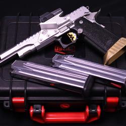 BUL ARMORY SAS II UR + 8 CHARGEURS + PIECES