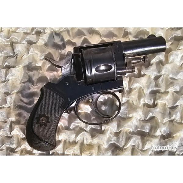 Trs beau Revolver Bulldog 6 coups calibre 380  pontet