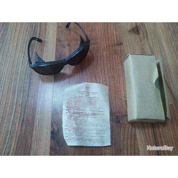 Lunette de protection sovitique