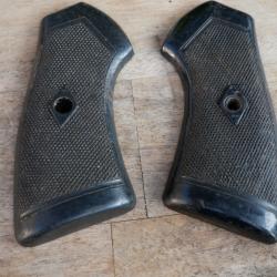 Paire de Plaquettes de Revolver WEBLEY MK6