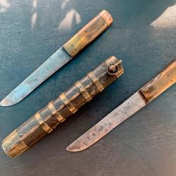 ANCIEN IMPOSANT NECESSAIRE DE VOYAGE TIBET / MONGOLIE A DEUX POIGNARD, XIX° SIECLE, PIECE TRES RARE