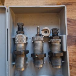 Jeux d'outils RCBS 45 colt carbure tres bon état (1) avec shell holder
