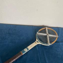 Ancienne raquette de tennis Snauwaert